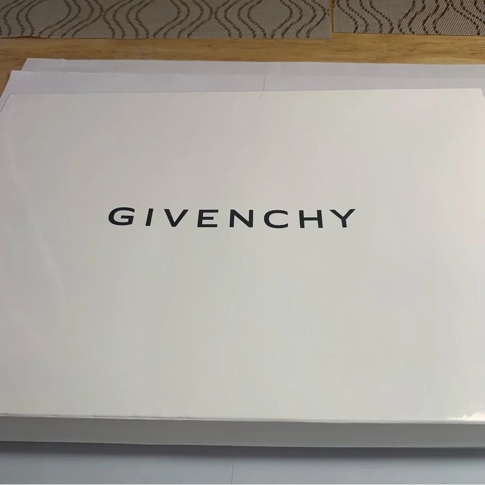 Givenchy Light Blue and White Bath Hand Towels with Elegant Jacquard Design